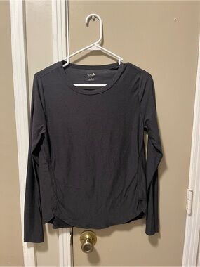 Old Navy Cloud MotionCharcoal Gray Long-Sleeve Crewneck Top